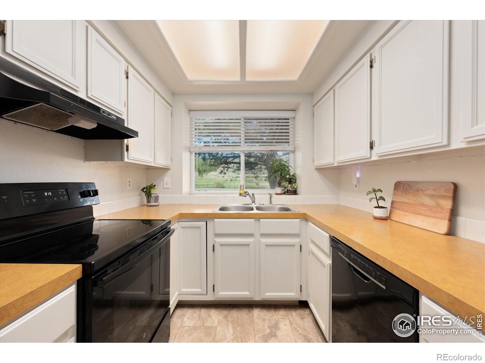 MLS Image #7 for 3050 w stuart street,fort collins, Colorado