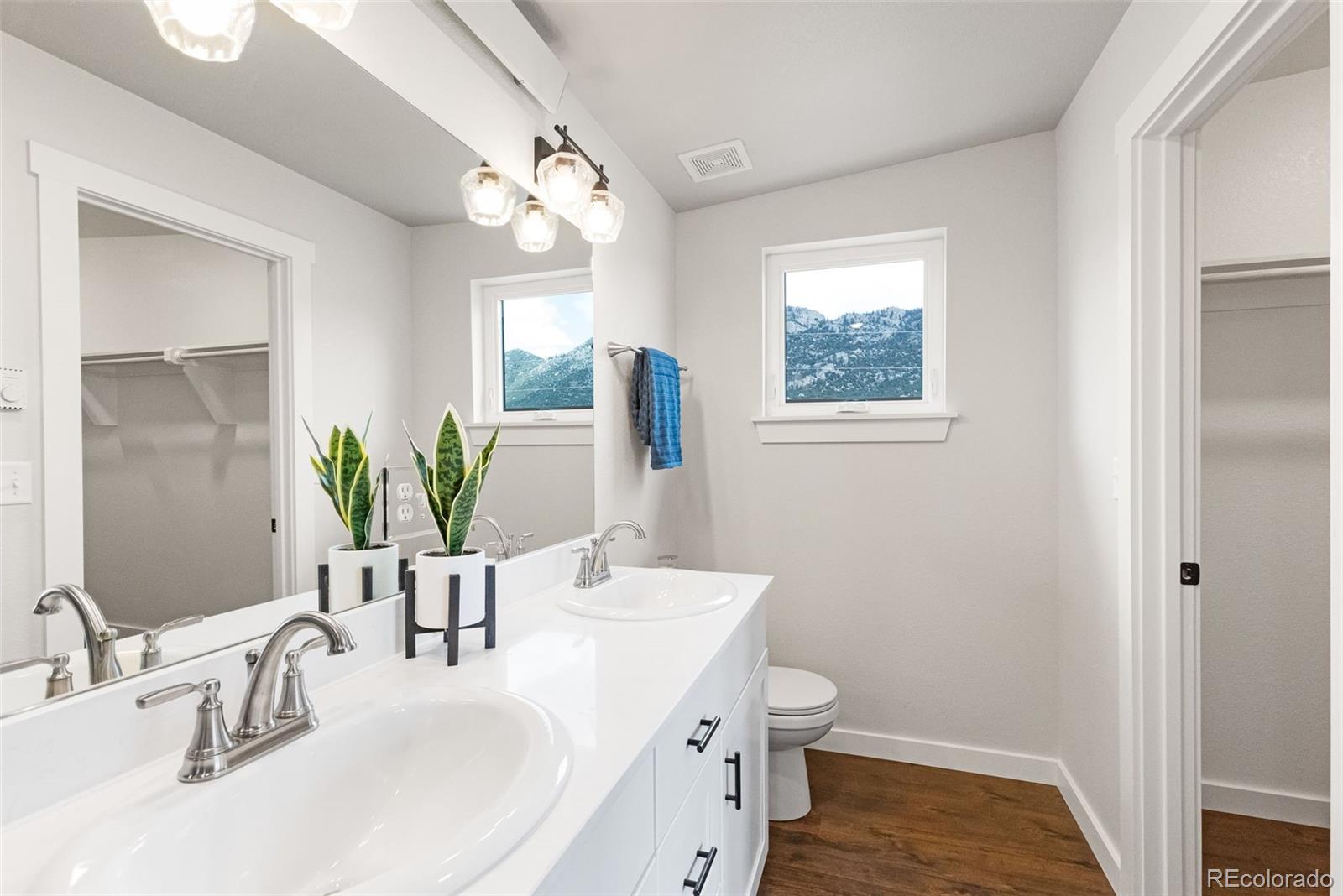 MLS Image #19 for 585 n railroad street,buena vista, Colorado
