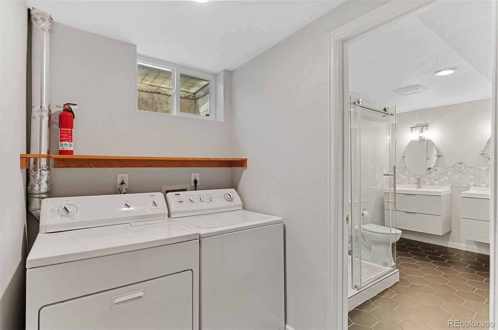 MLS Image #20 for 9790 e 5th avenue,aurora, Colorado