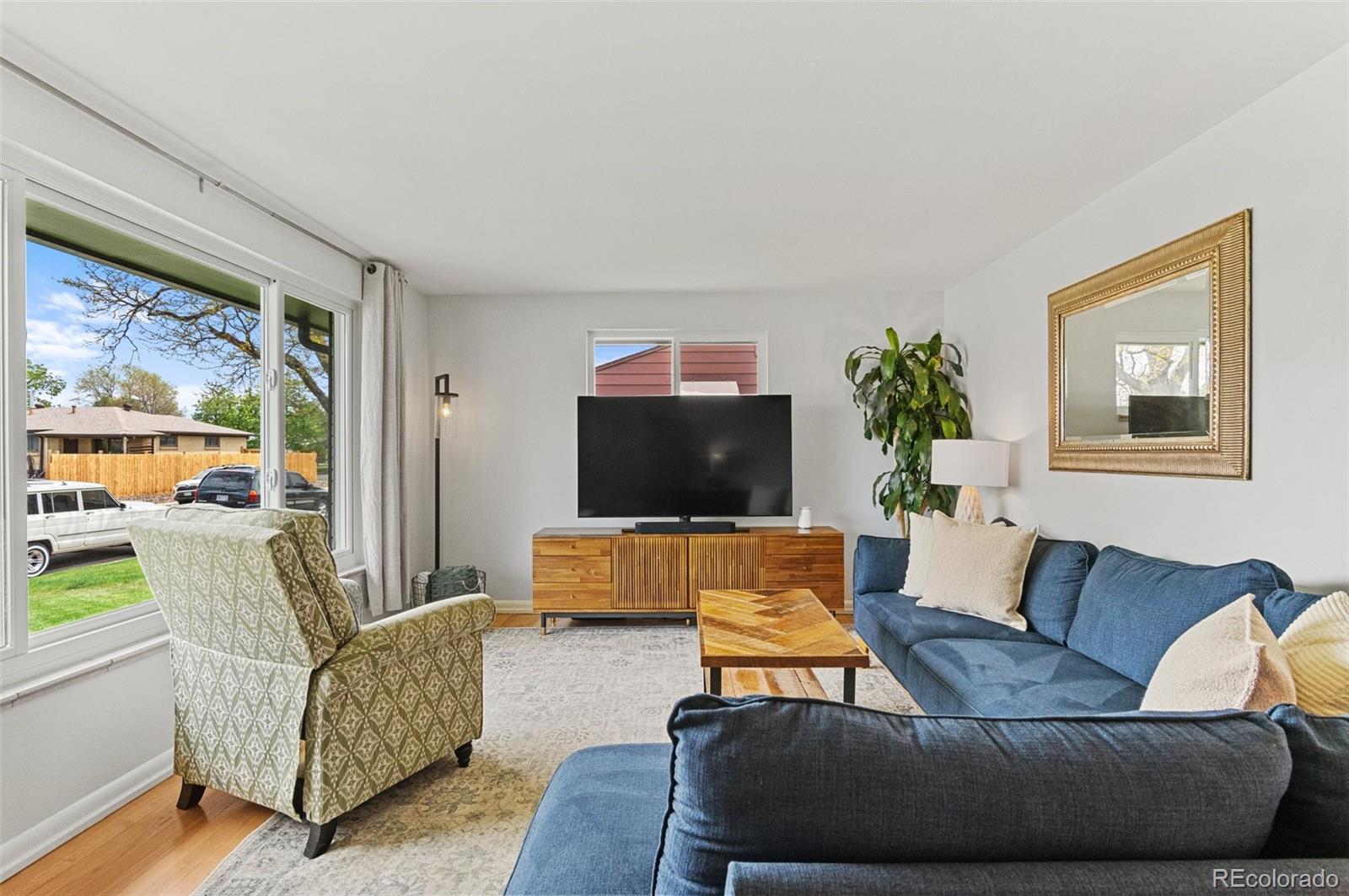 MLS Image #8 for 9790 e 5th avenue,aurora, Colorado