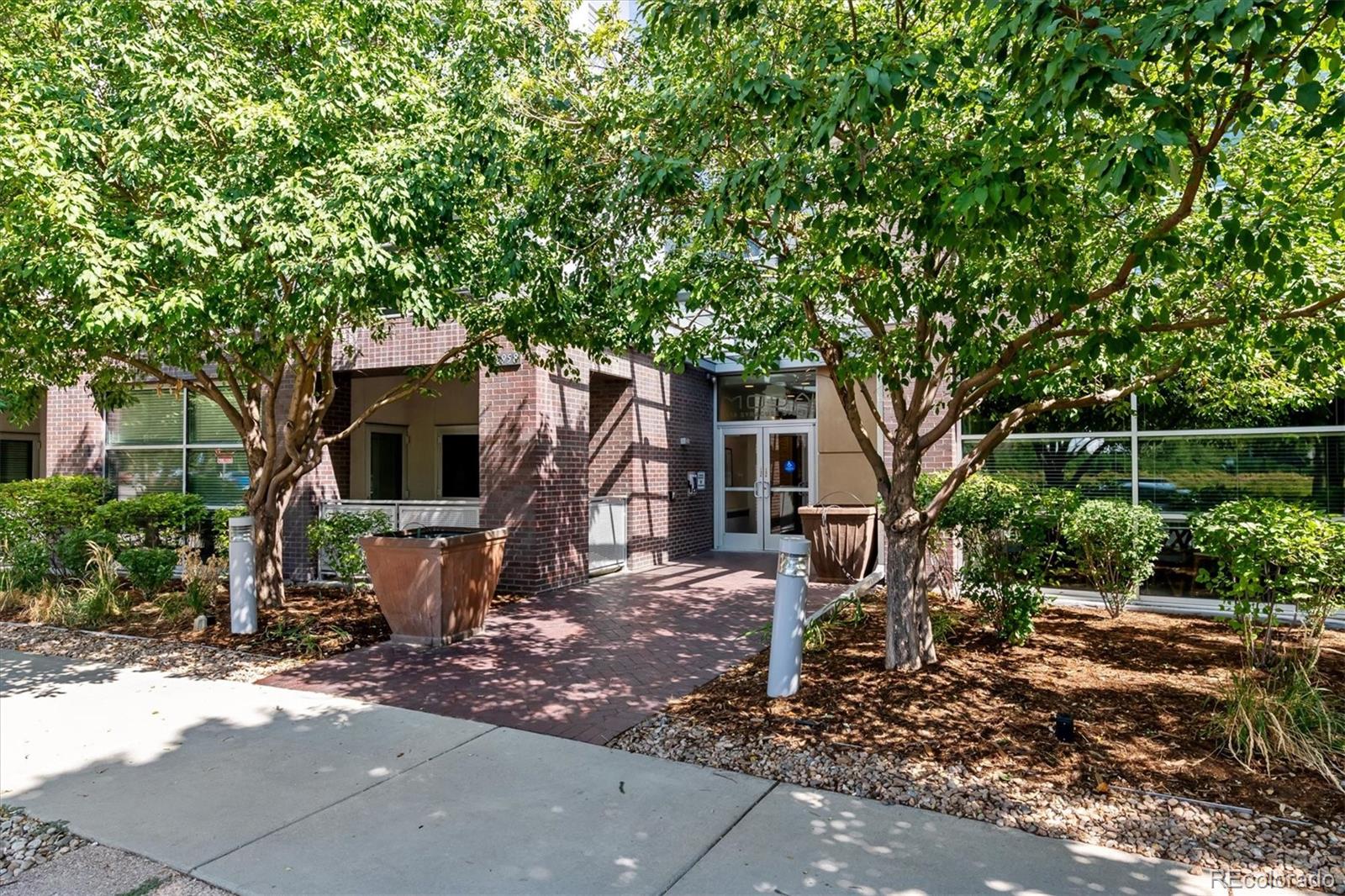 MLS Image #1 for 2958  syracuse street,denver, Colorado