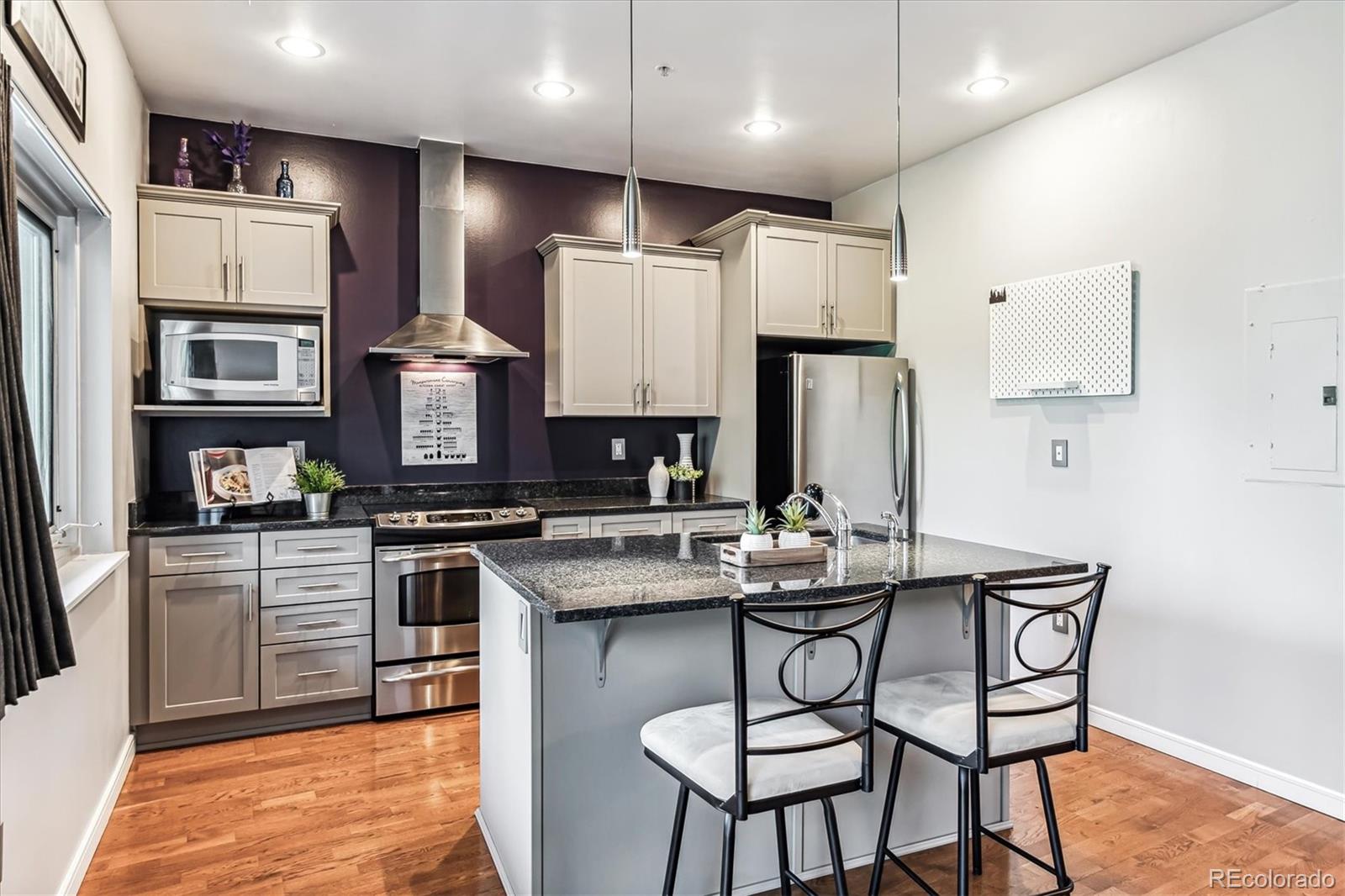 MLS Image #10 for 2958  syracuse street,denver, Colorado