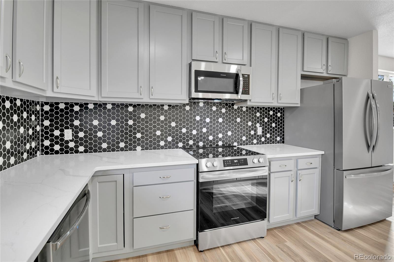 MLS Image #11 for 5224  scranton court,denver, Colorado