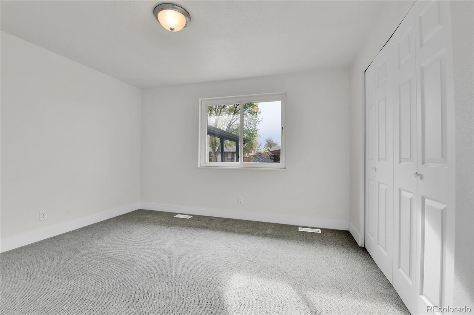MLS Image #14 for 5224  scranton court,denver, Colorado