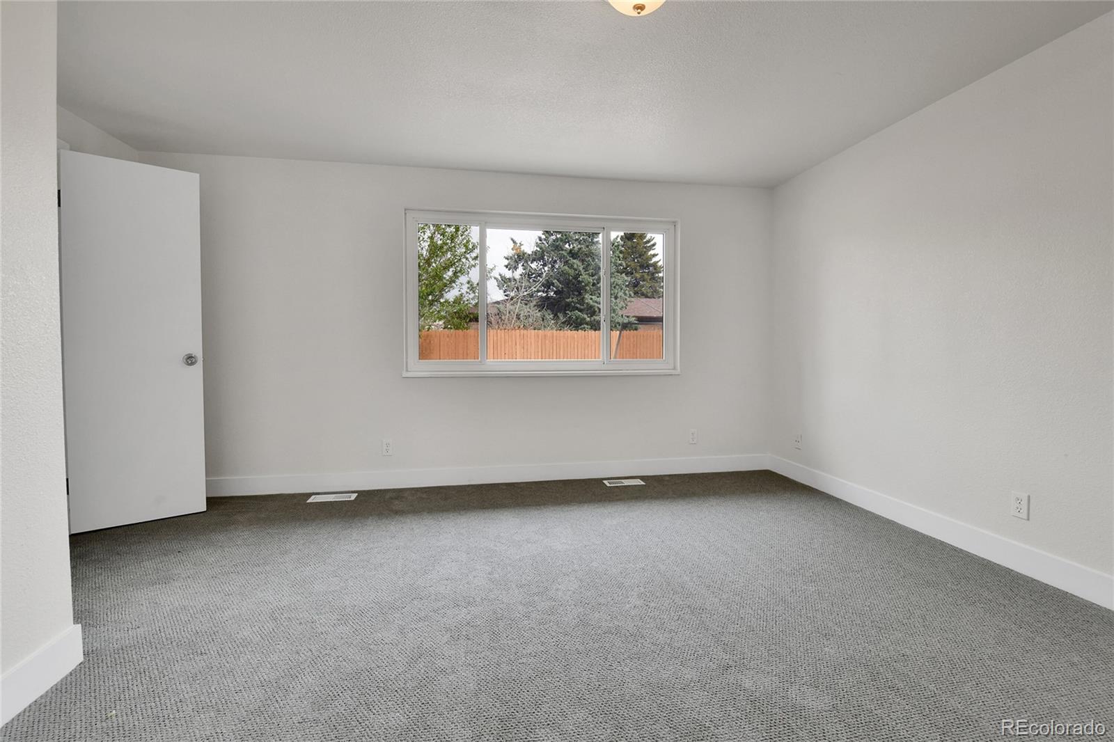 MLS Image #19 for 5224  scranton court,denver, Colorado