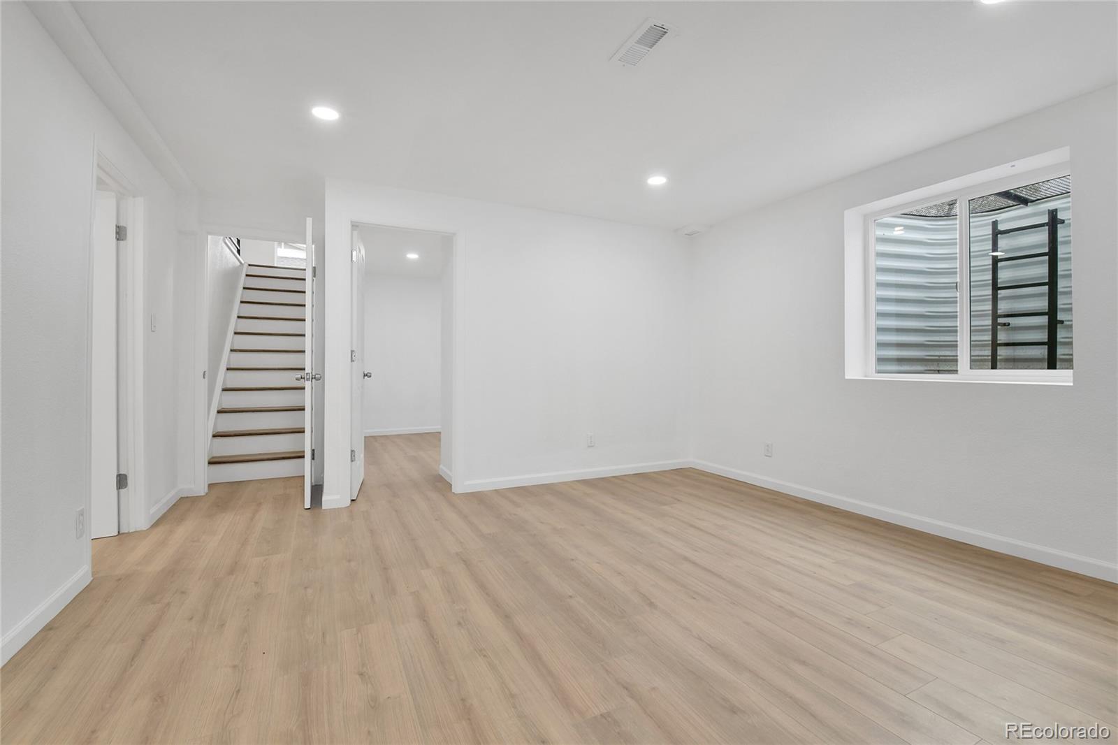 MLS Image #26 for 5224  scranton court,denver, Colorado