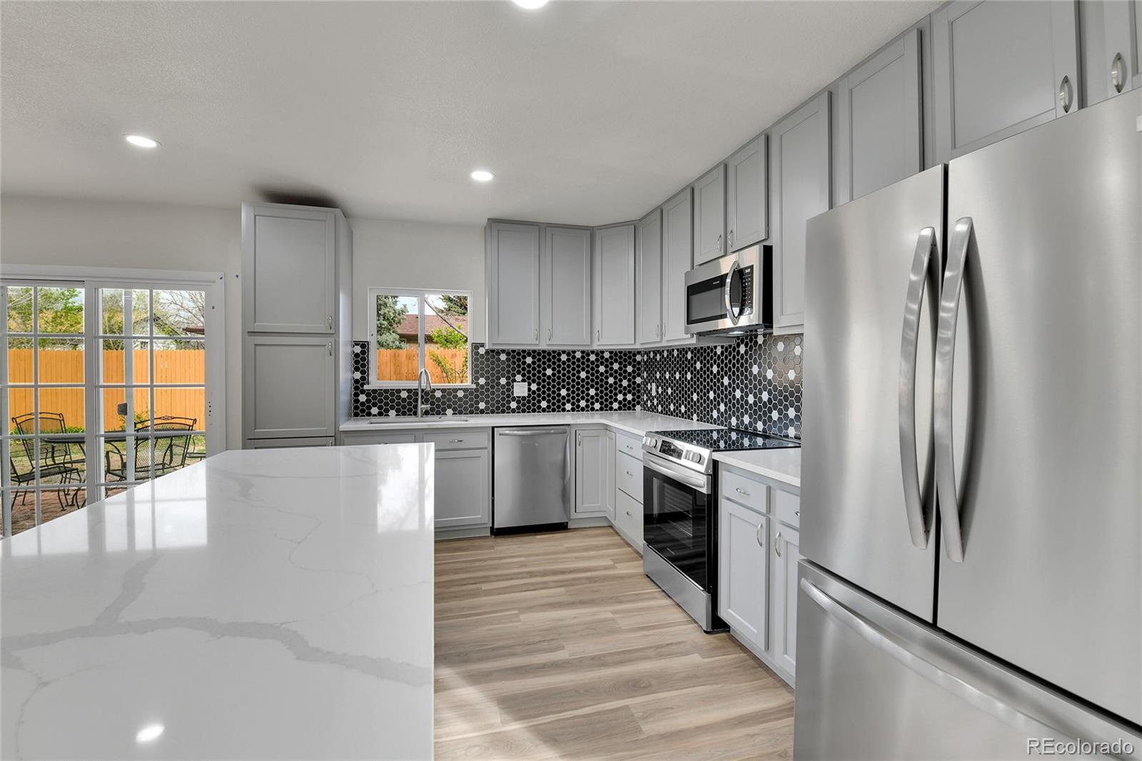 MLS Image #7 for 5224  scranton court,denver, Colorado