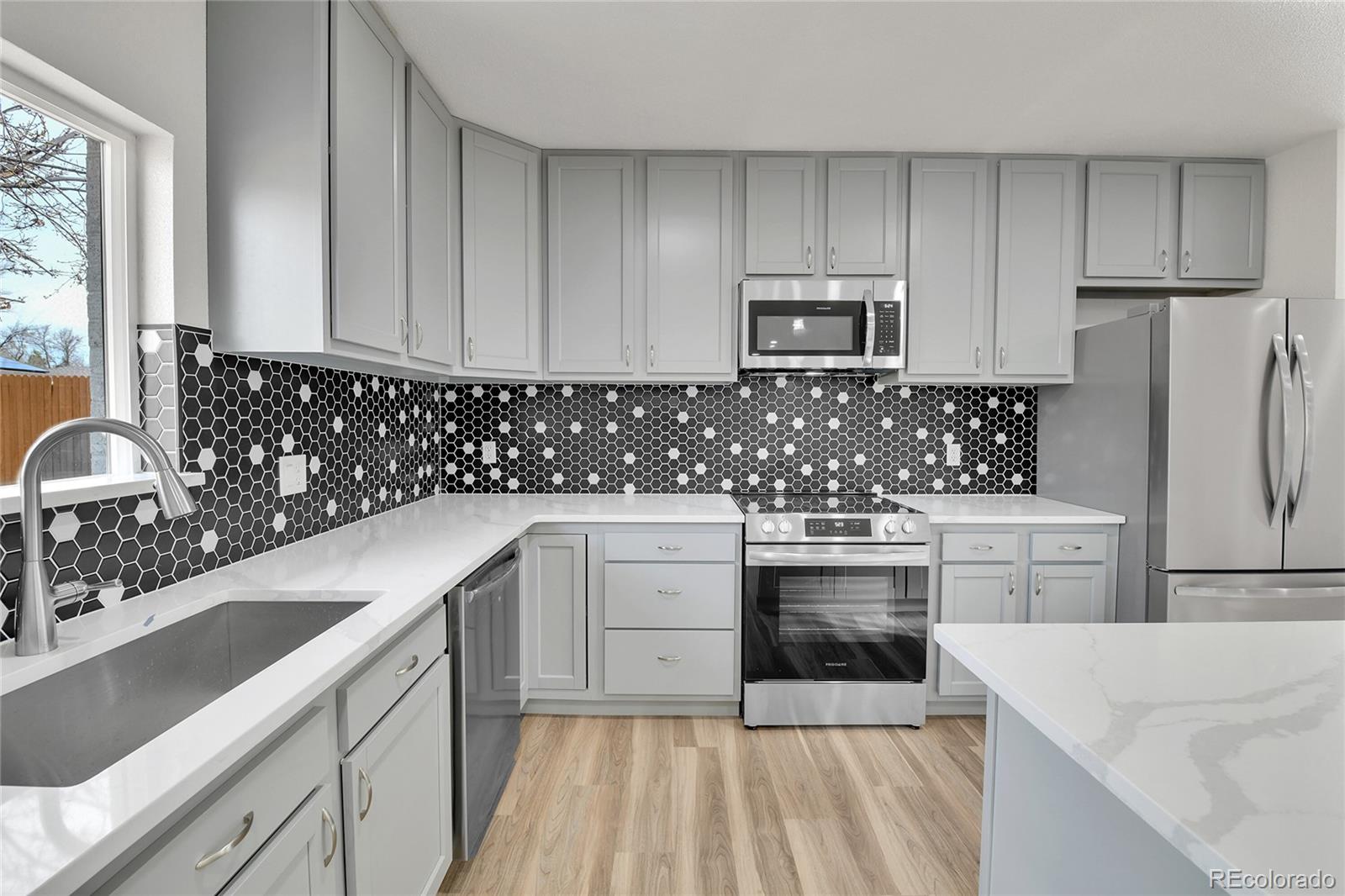MLS Image #9 for 5224  scranton court,denver, Colorado