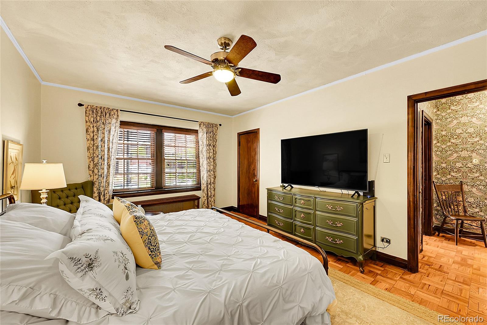 MLS Image #18 for 963 n logan street,denver, Colorado