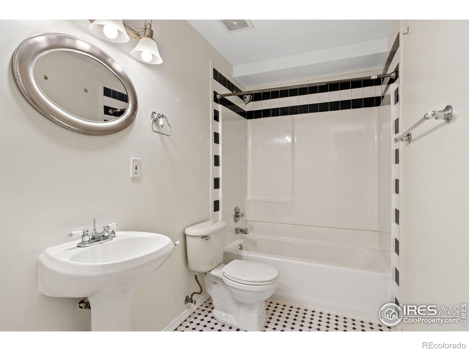 MLS Image #13 for 1382  warbler street,loveland, Colorado