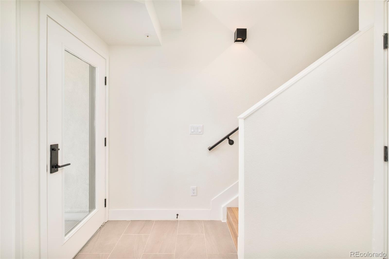 MLS Image #4 for 2105 s galapago street,denver, Colorado