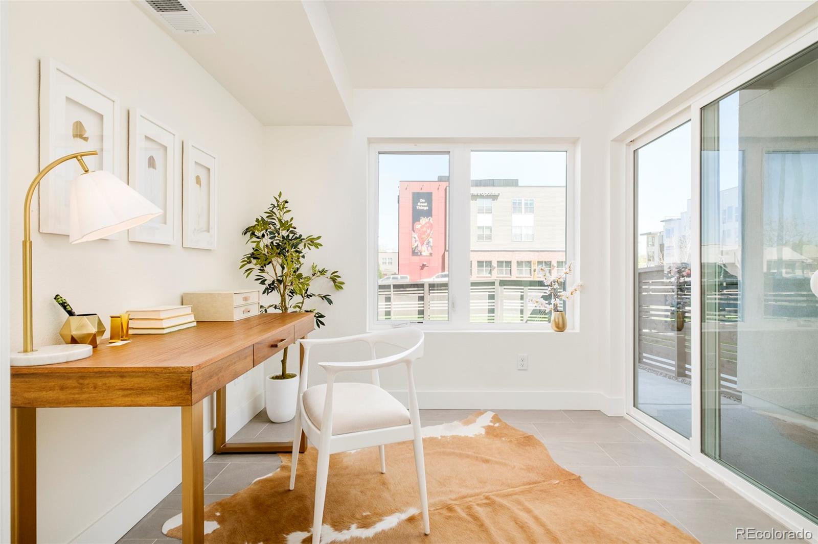 MLS Image #5 for 2105 s galapago street,denver, Colorado