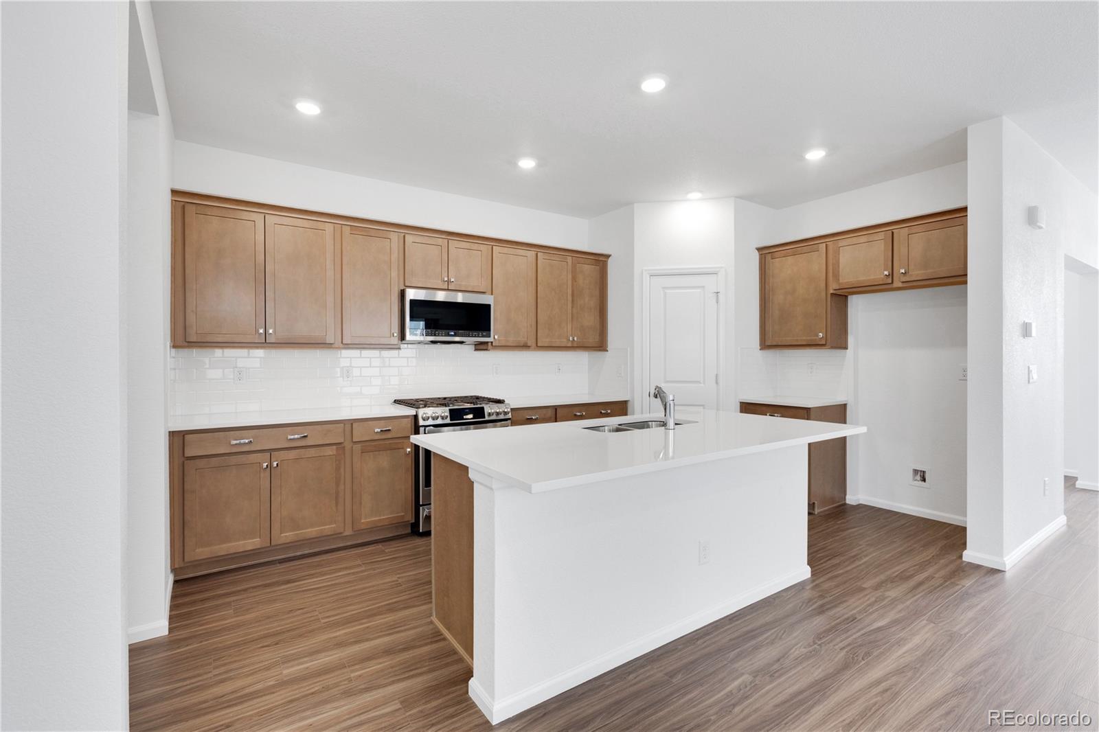 MLS Image #3 for 5456 n elk street,aurora, Colorado