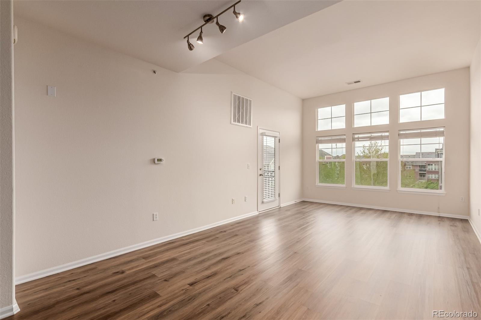 MLS Image #2 for 9633 e 5th avenue 10304,denver, Colorado
