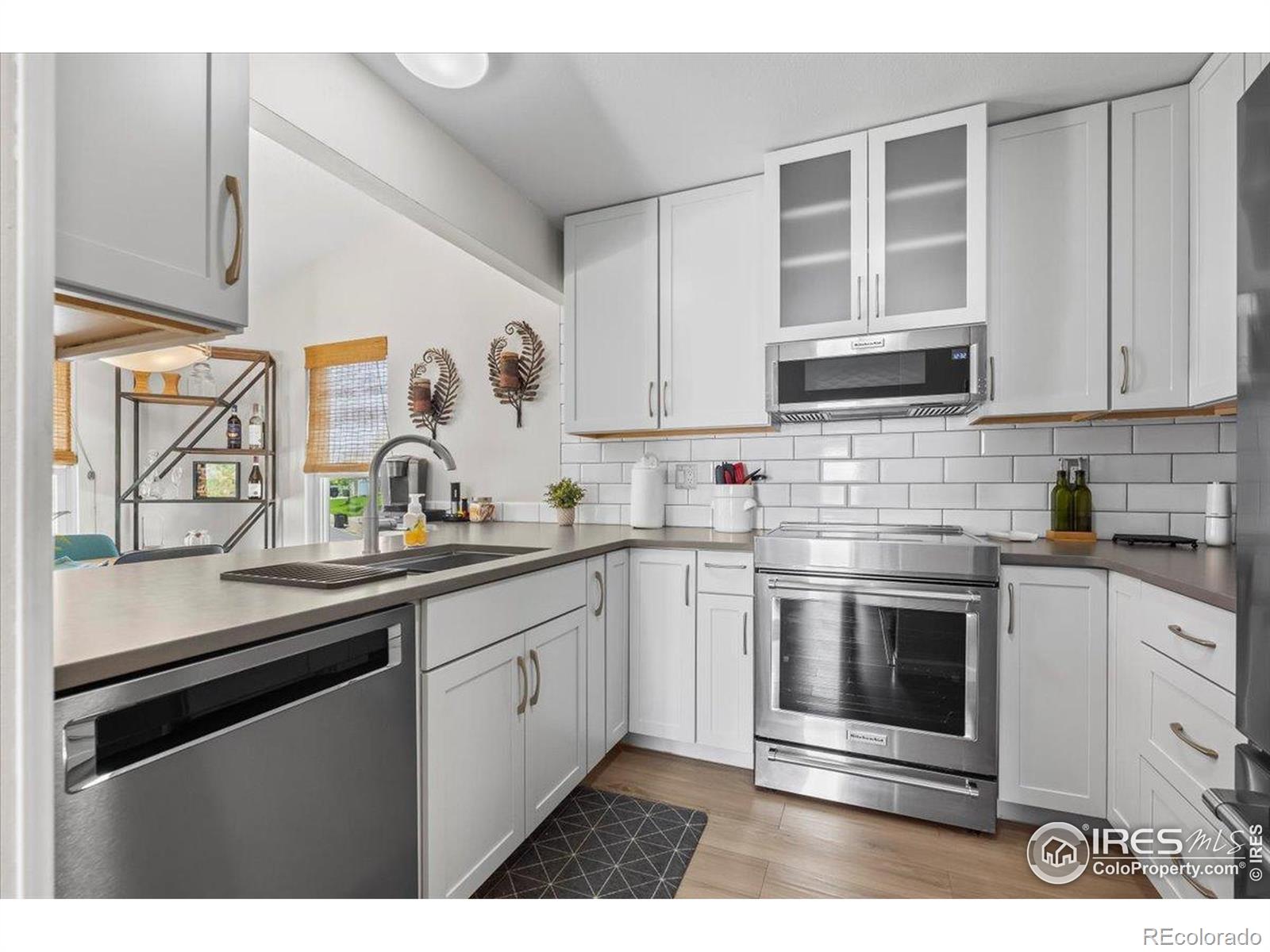 MLS Image #5 for 803 w lucerne drive,lafayette, Colorado