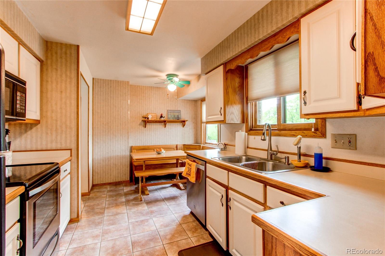MLS Image #11 for 10154 w hawaii place,lakewood, Colorado