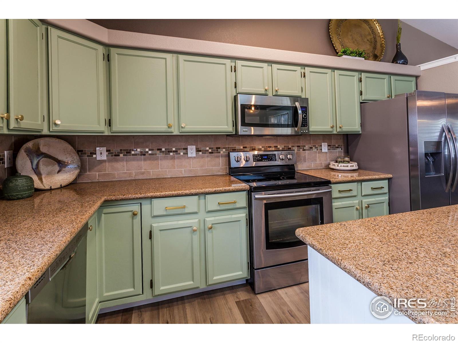 MLS Image #12 for 1728  manchester court,loveland, Colorado