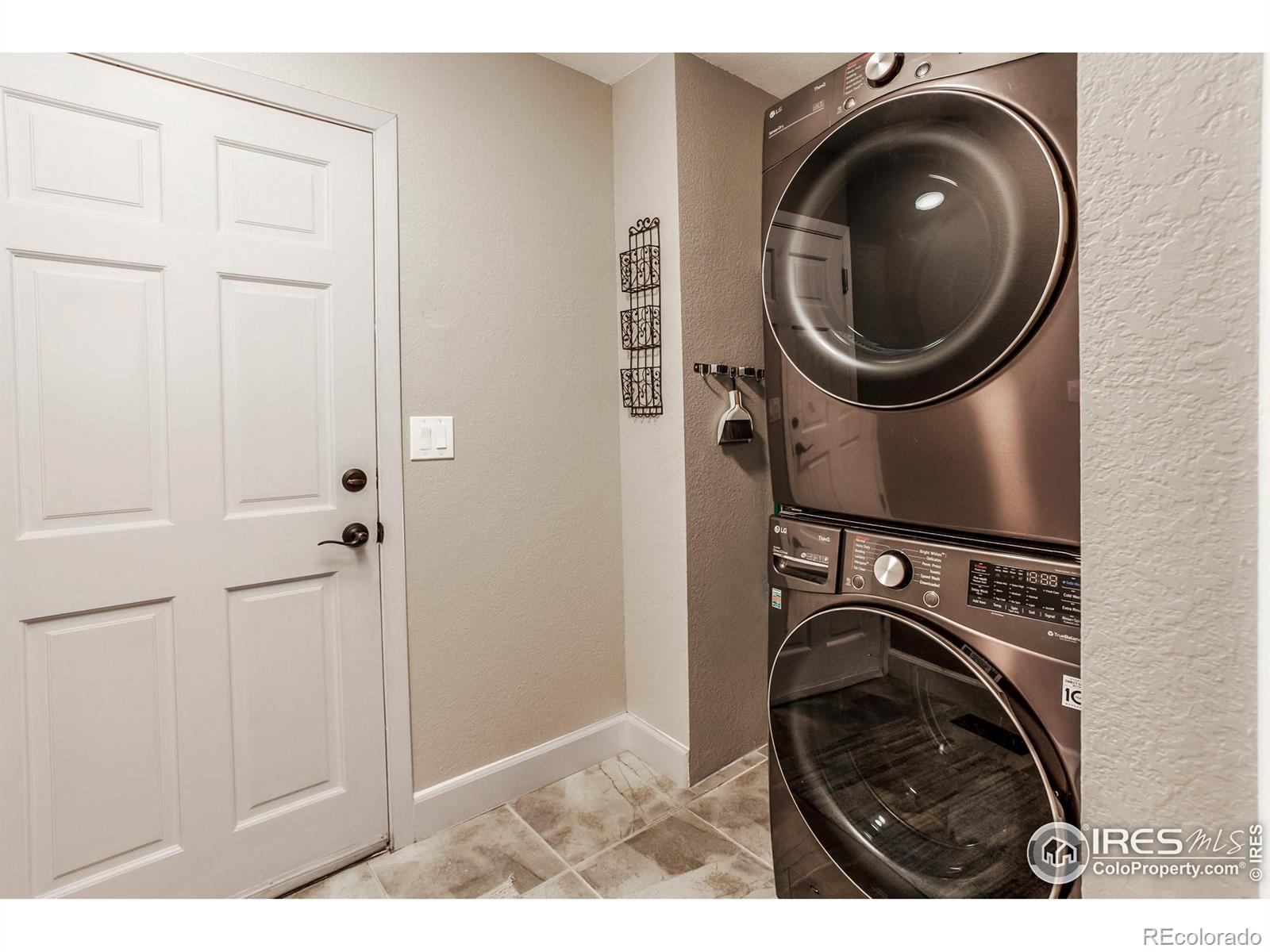 MLS Image #15 for 1728  manchester court,loveland, Colorado