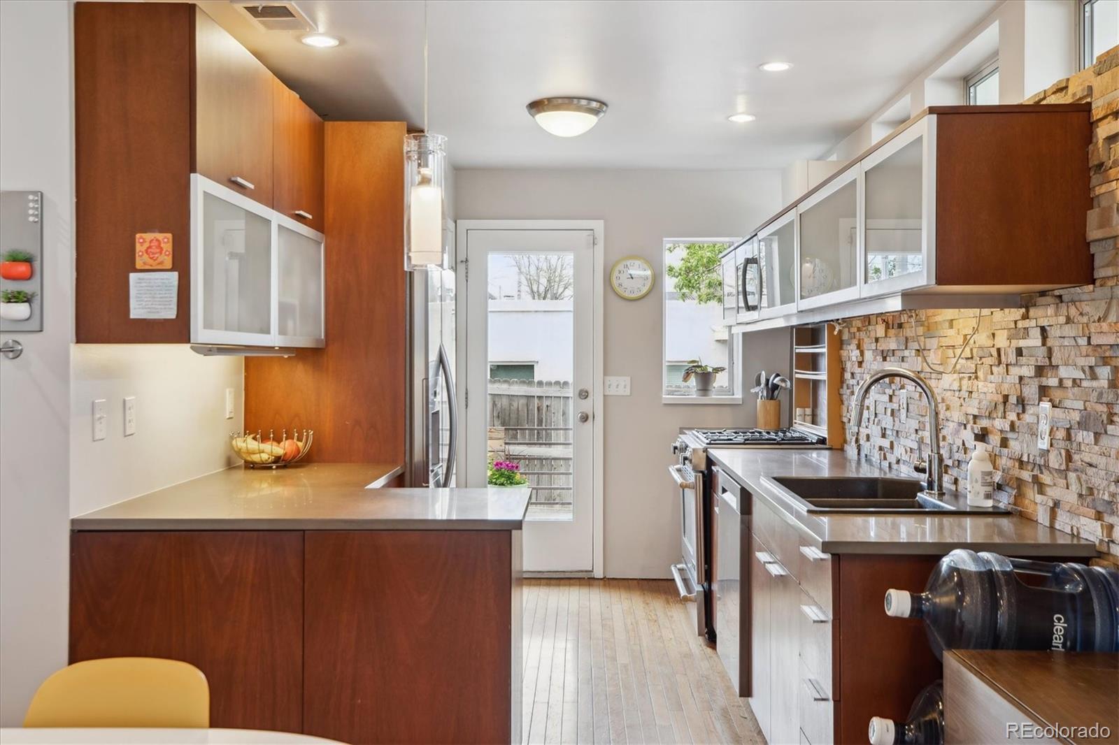 MLS Image #10 for 190 w archer place,denver, Colorado