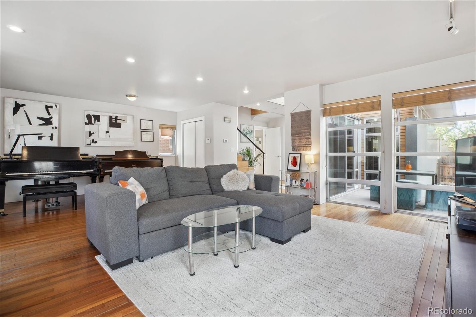 MLS Image #3 for 190 w archer place,denver, Colorado