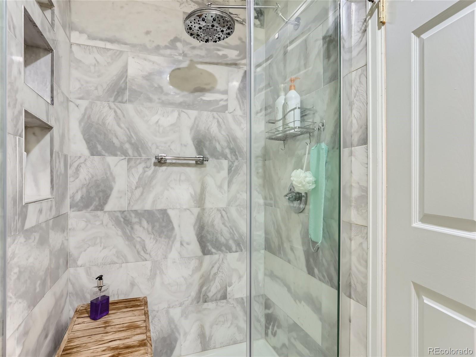 MLS Image #14 for 13908 e linvale place,aurora, Colorado