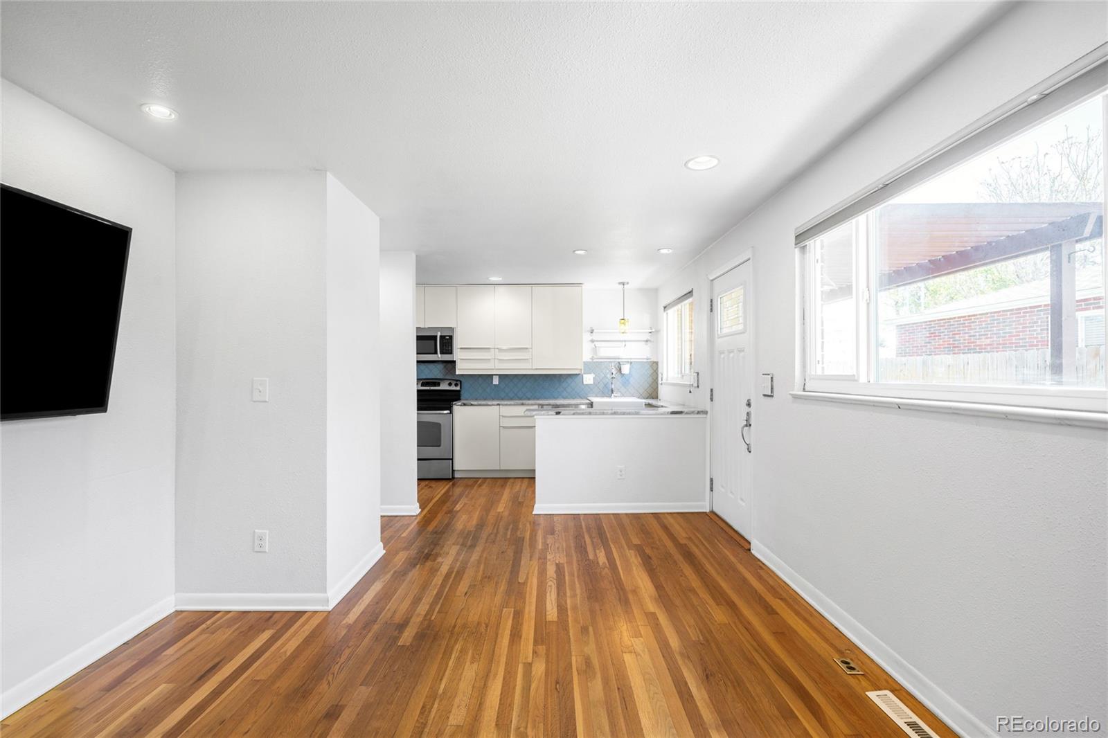 MLS Image #12 for 3316 n glencoe street,denver, Colorado
