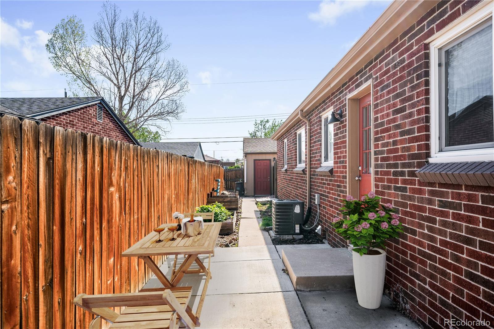 MLS Image #23 for 3316 n glencoe street,denver, Colorado