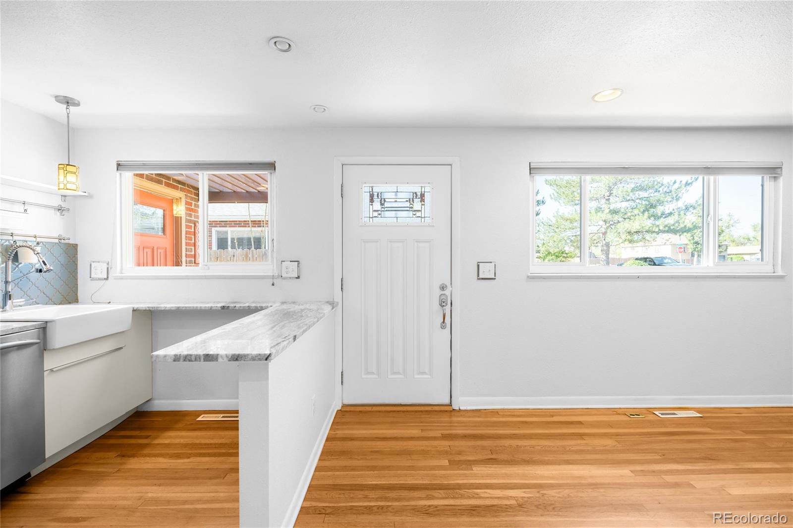 MLS Image #4 for 3316 n glencoe street,denver, Colorado