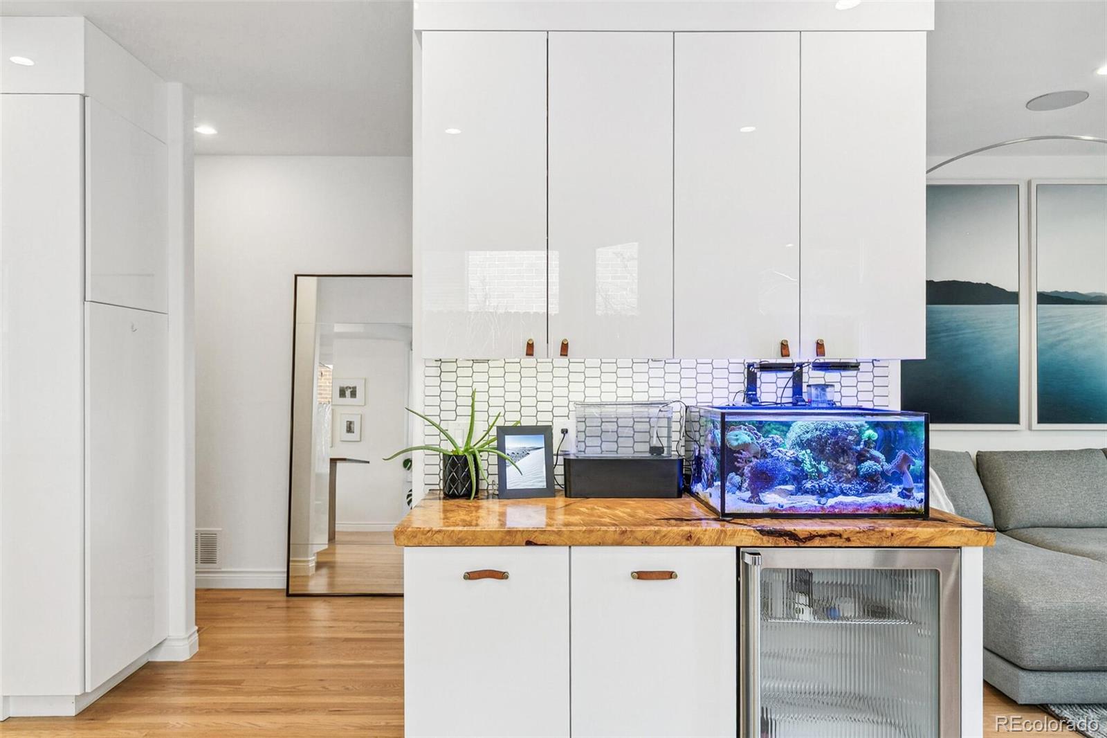 MLS Image #14 for 421  saint paul street,denver, Colorado