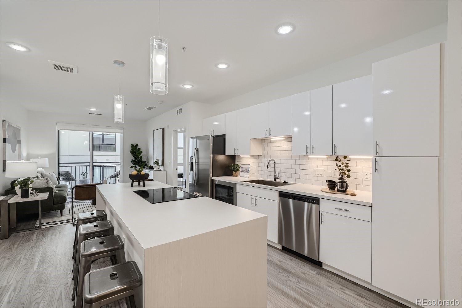 MLS Image #3 for 3500 s corona street,englewood, Colorado