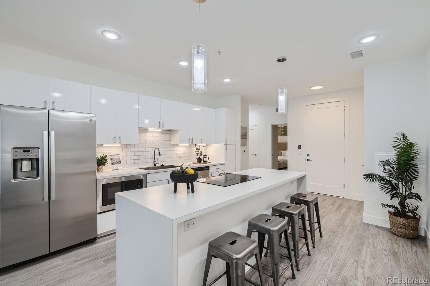 MLS Image #4 for 3500 s corona street,englewood, Colorado
