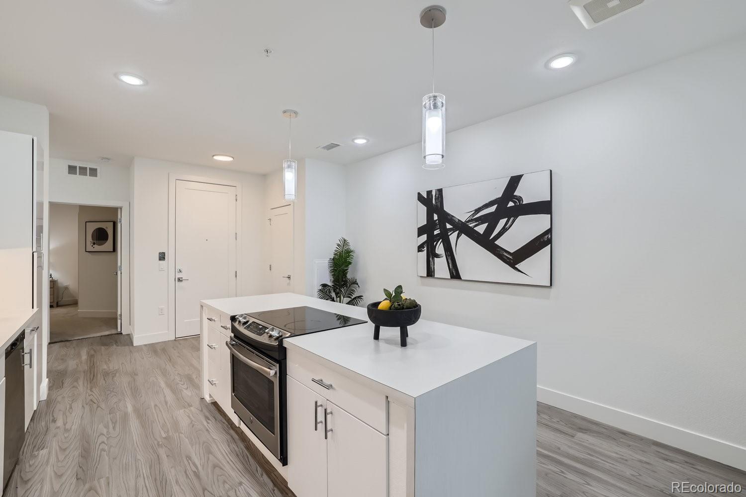MLS Image #5 for 3500 s corona street,englewood, Colorado