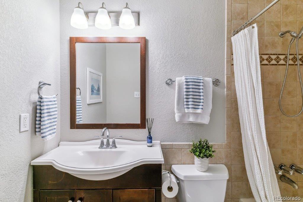 MLS Image #13 for 6650 e arizona avenue,denver, Colorado