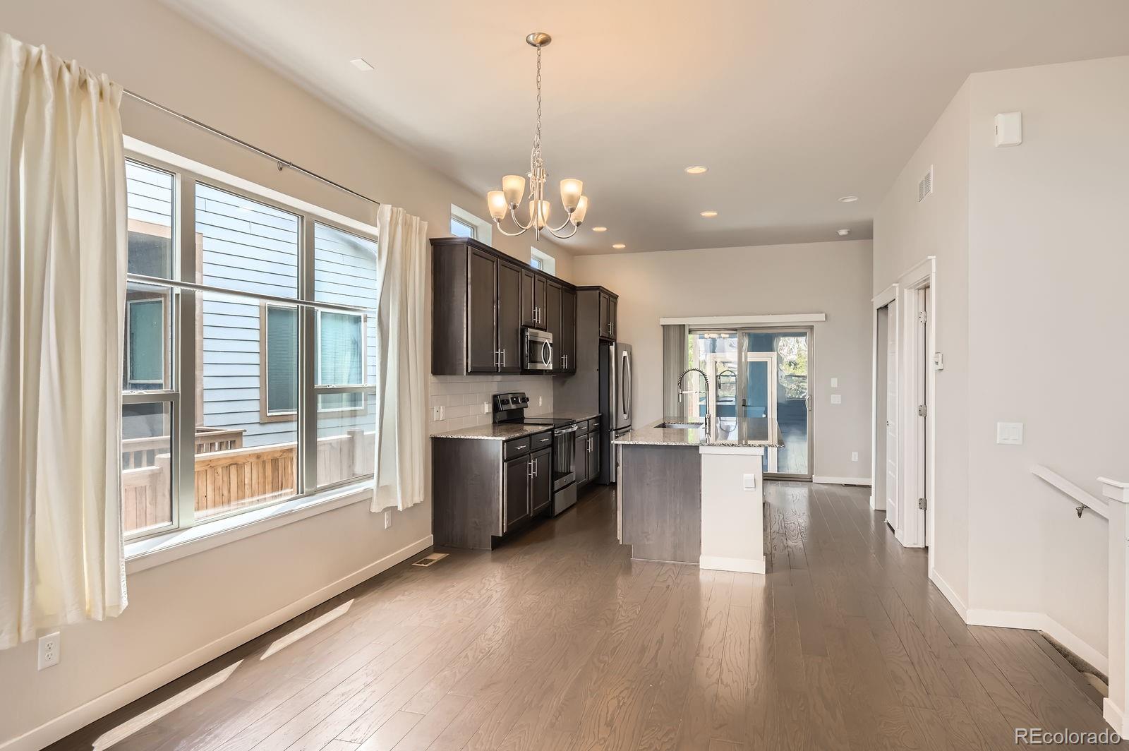 MLS Image #12 for 9422 e 58th place,denver, Colorado