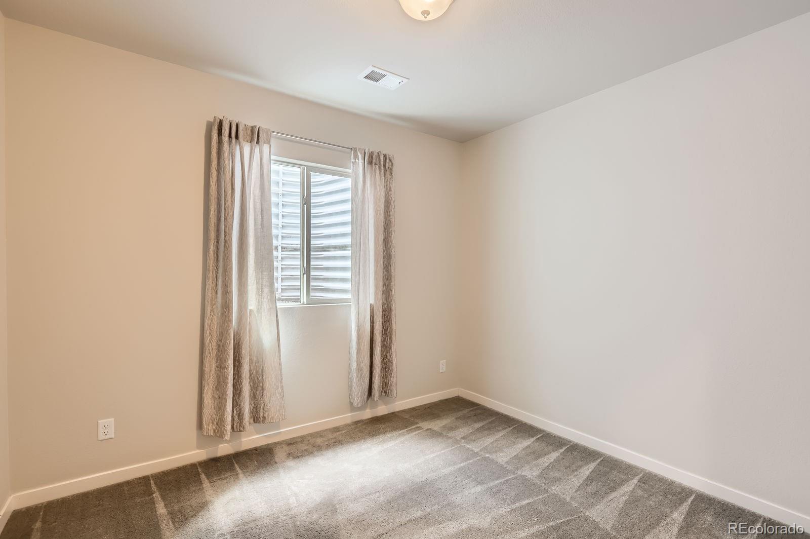 MLS Image #22 for 9422 e 58th place,denver, Colorado