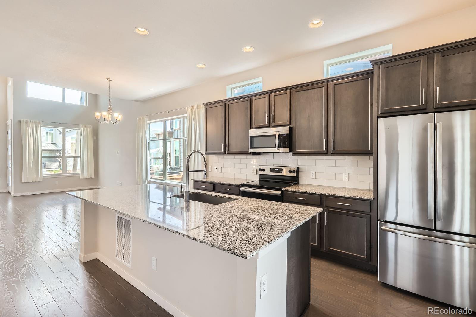 MLS Image #5 for 9422 e 58th place,denver, Colorado