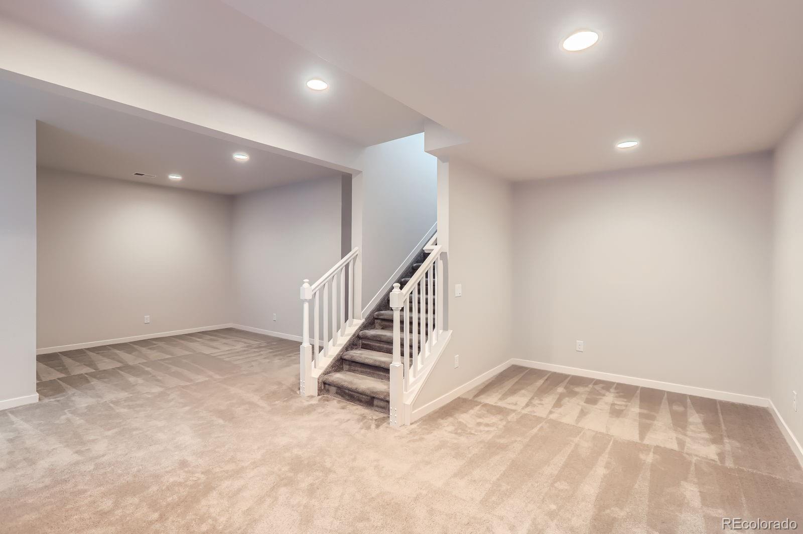 MLS Image #8 for 9422 e 58th place,denver, Colorado