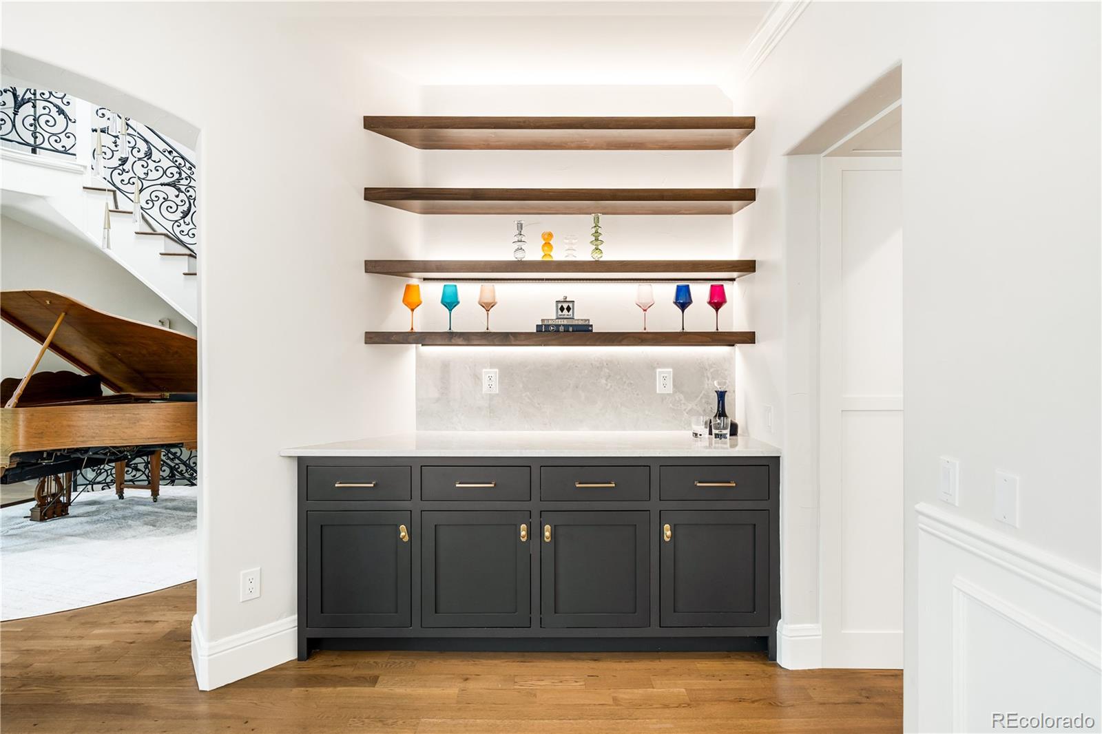 MLS Image #13 for 2400 s columbine street,denver, Colorado