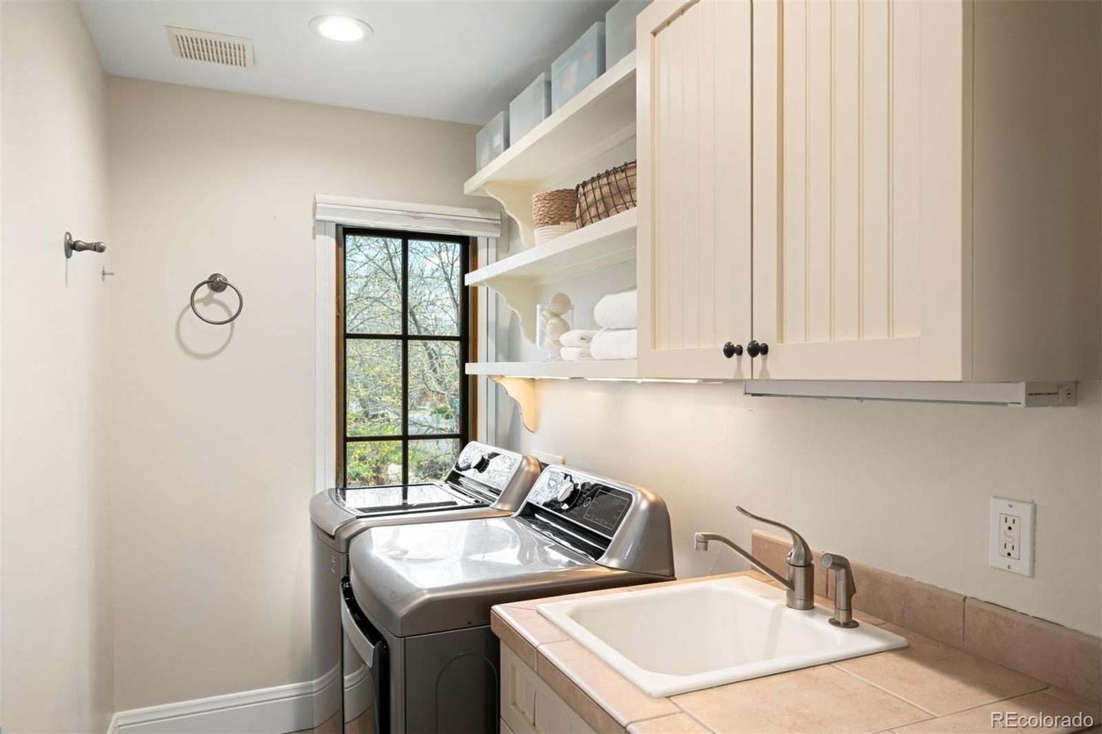 MLS Image #35 for 2400 s columbine street,denver, Colorado