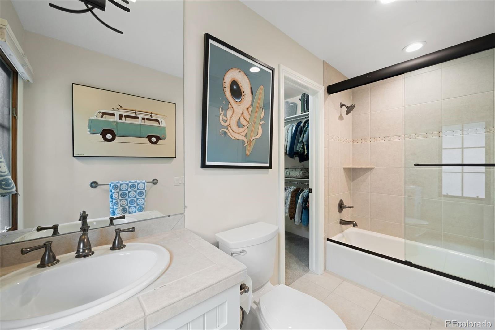 MLS Image #40 for 2400 s columbine street,denver, Colorado
