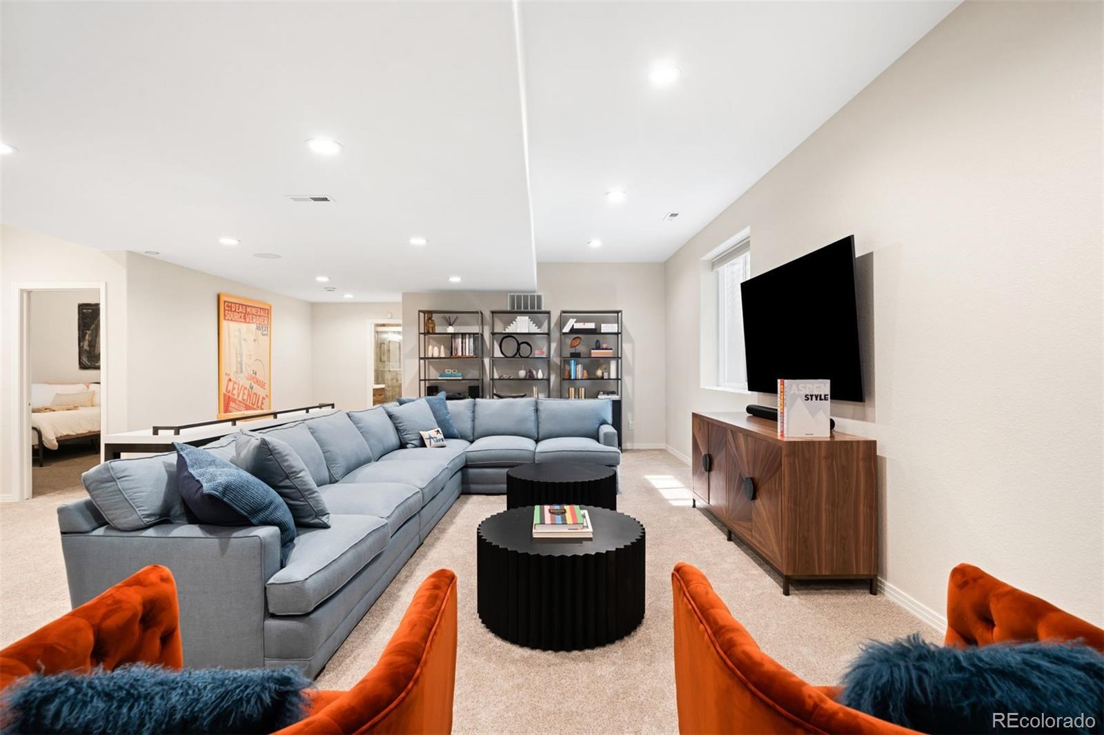 MLS Image #43 for 2400 s columbine street,denver, Colorado
