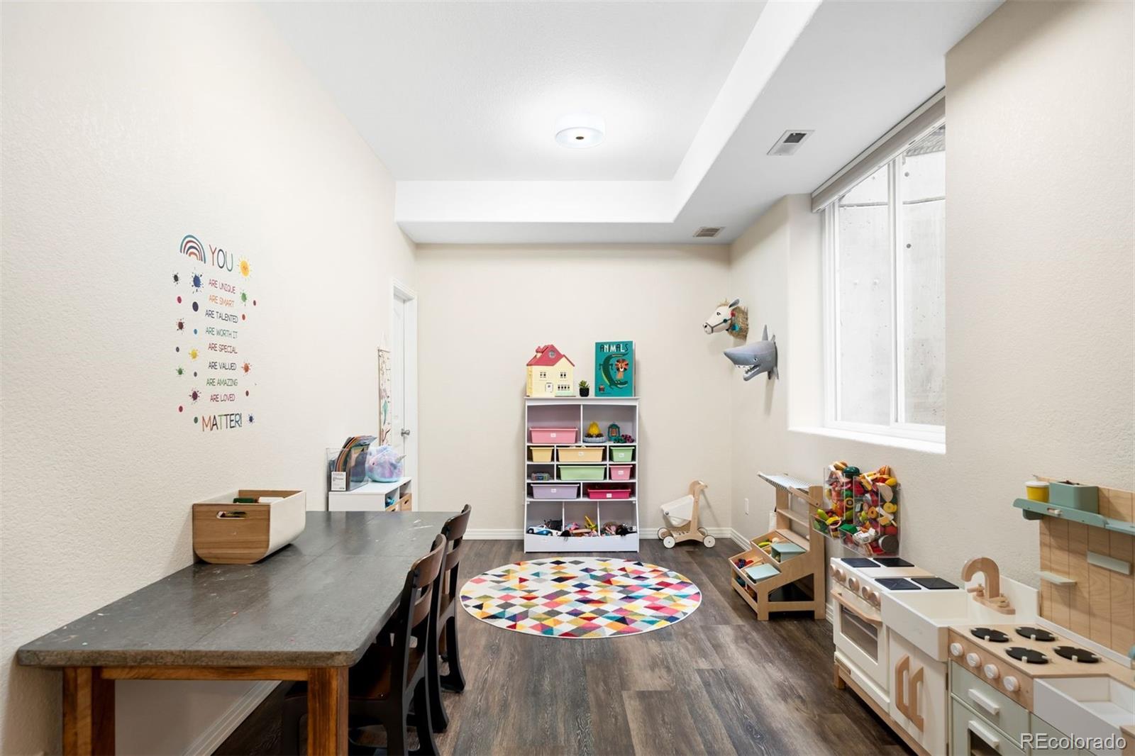 MLS Image #48 for 2400 s columbine street,denver, Colorado