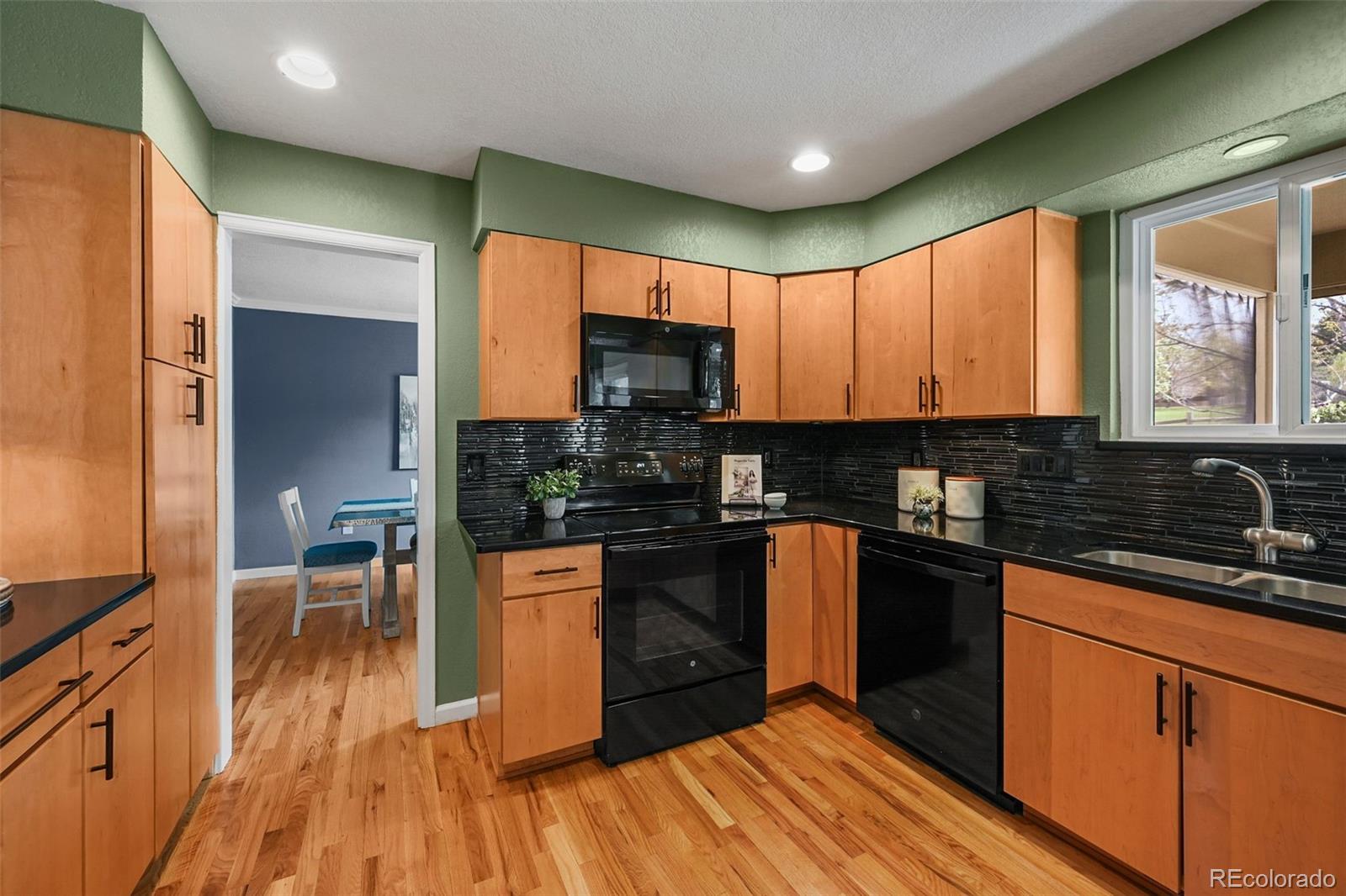 MLS Image #10 for 6918 e long avenue,centennial, Colorado