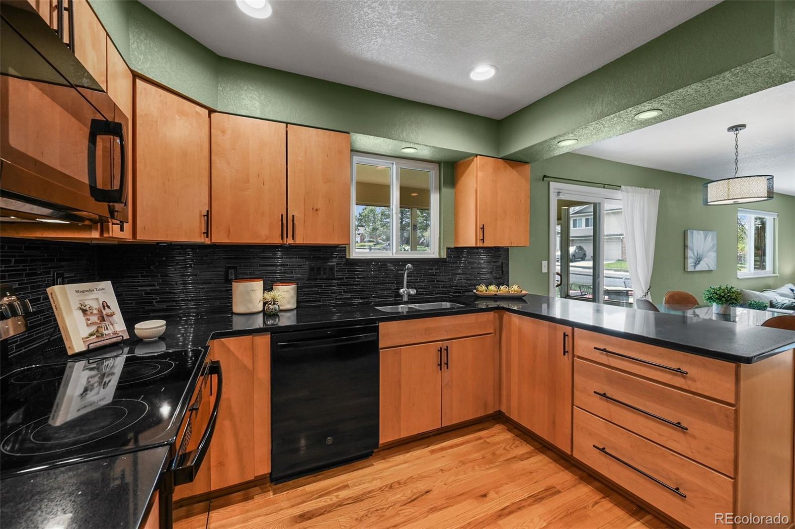 MLS Image #9 for 6918 e long avenue,centennial, Colorado