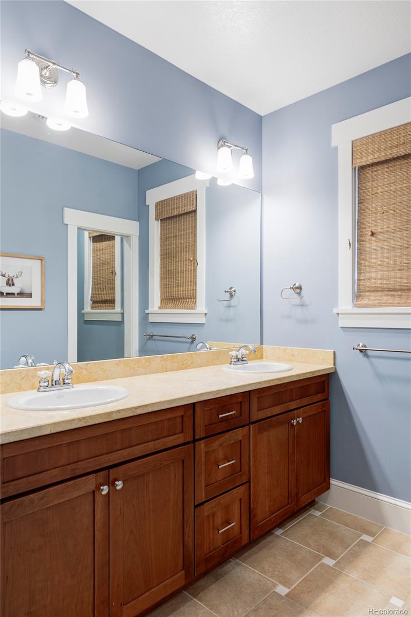 MLS Image #24 for 1143 s saint paul street,denver, Colorado