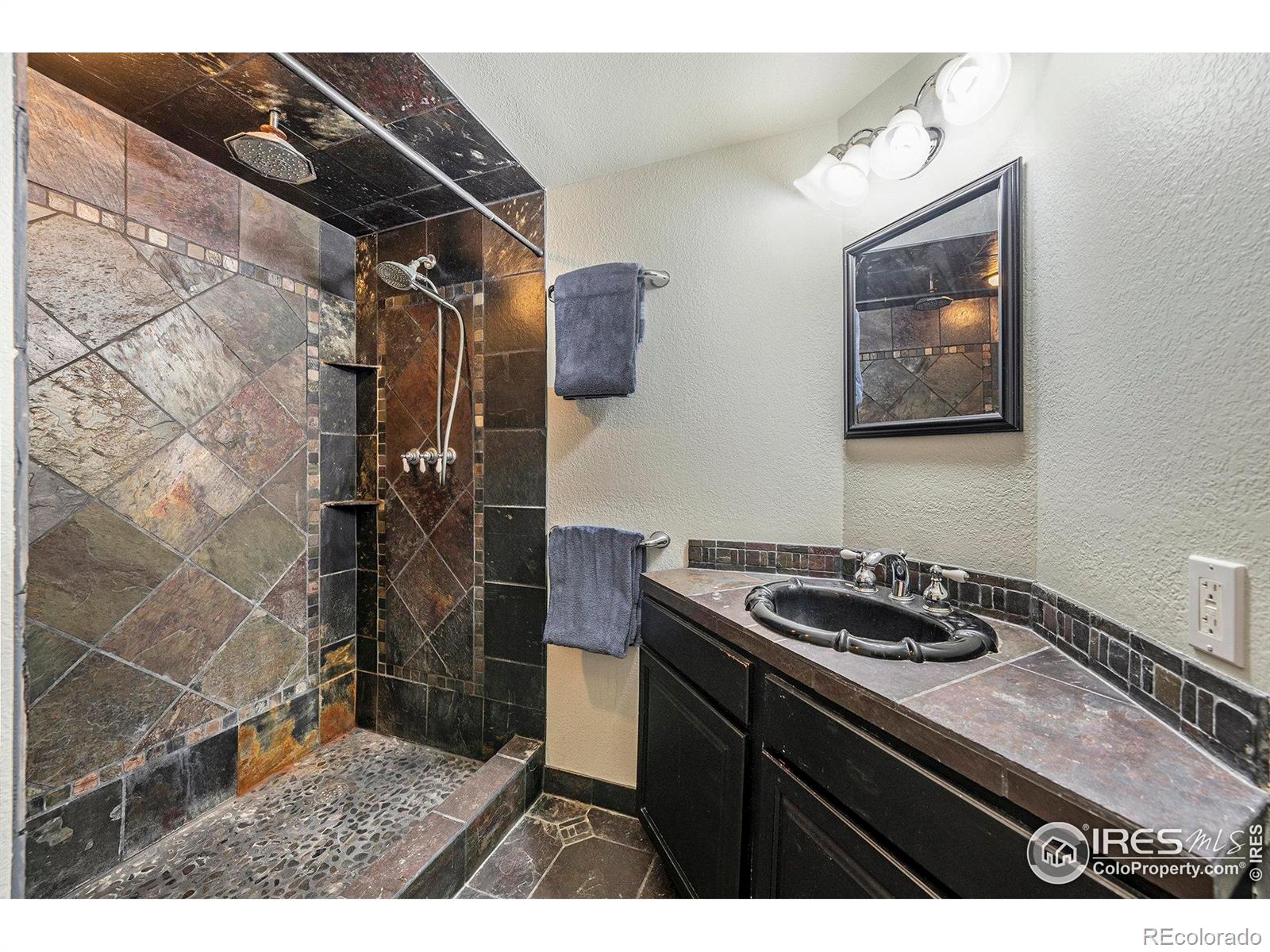 MLS Image #21 for 2128  redhead drive,johnstown, Colorado