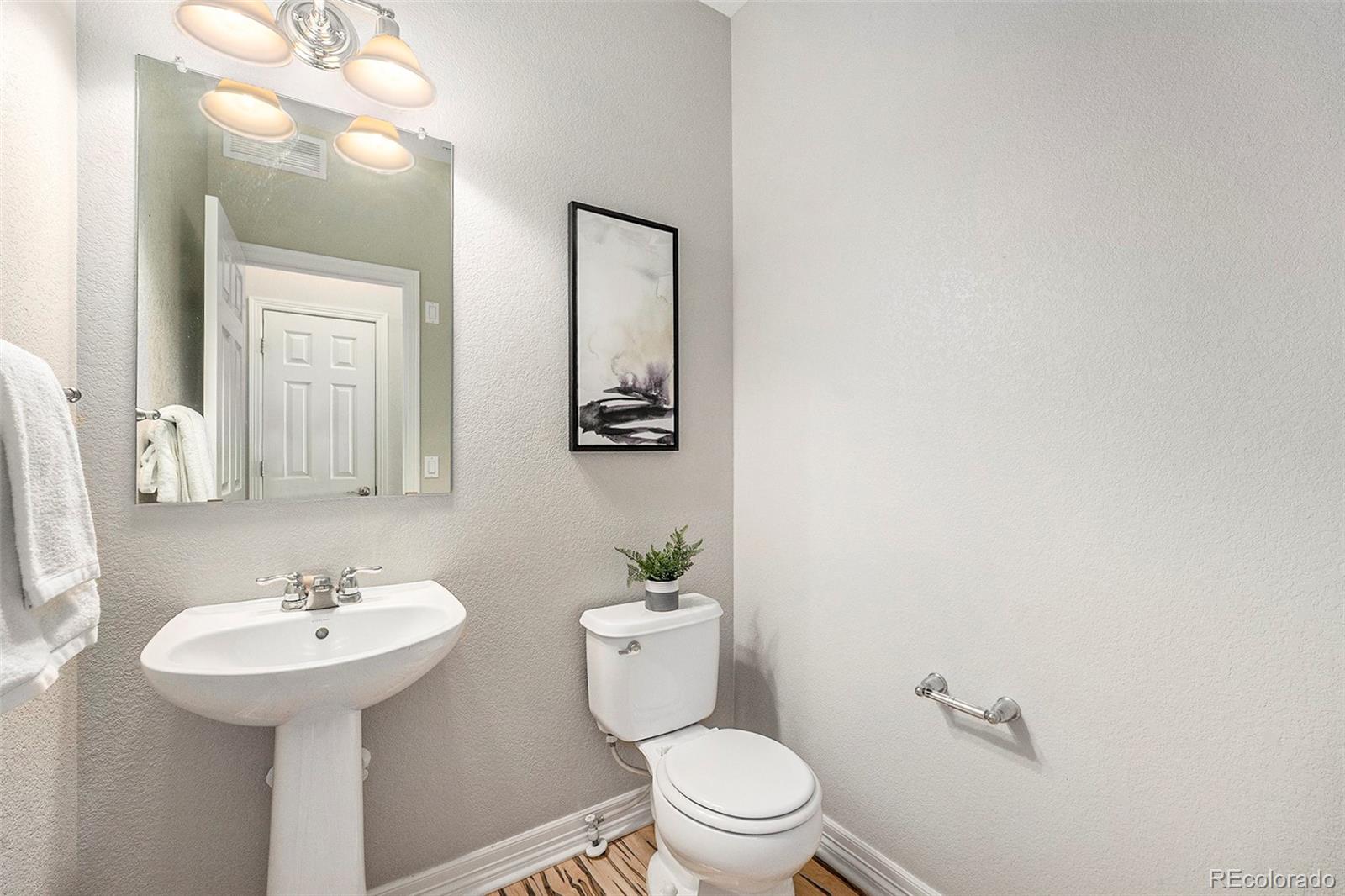 MLS Image #10 for 3332  valentia street,denver, Colorado
