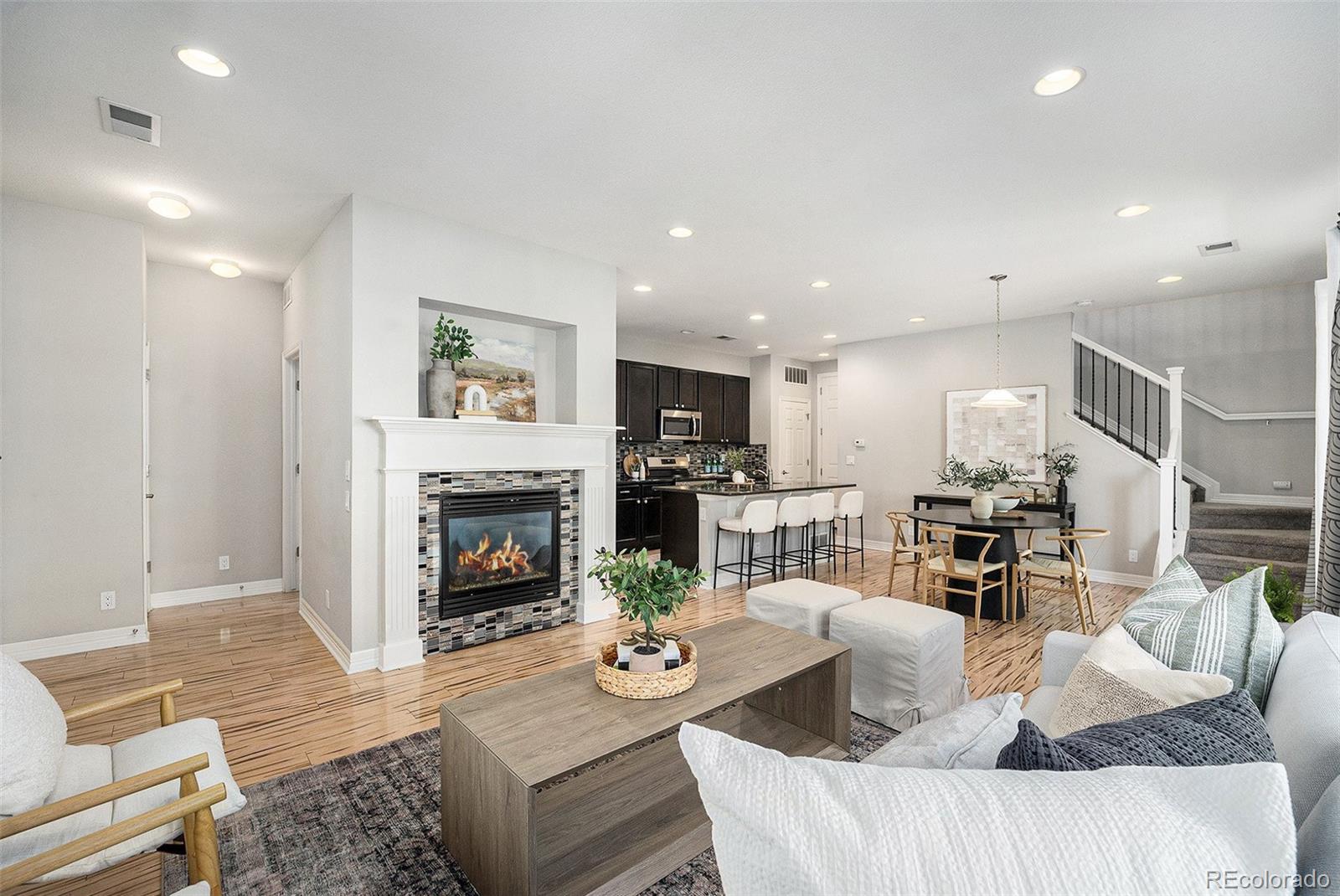 MLS Image #3 for 3332  valentia street,denver, Colorado