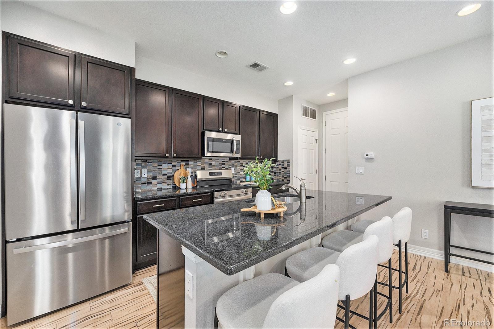 MLS Image #7 for 3332  valentia street,denver, Colorado