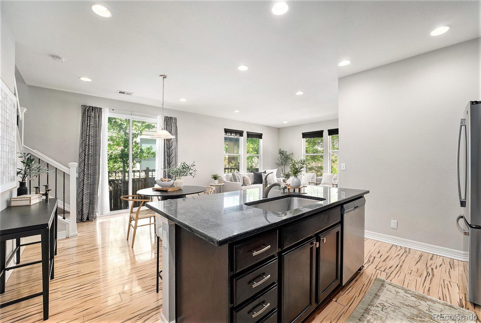 MLS Image #8 for 3332  valentia street,denver, Colorado